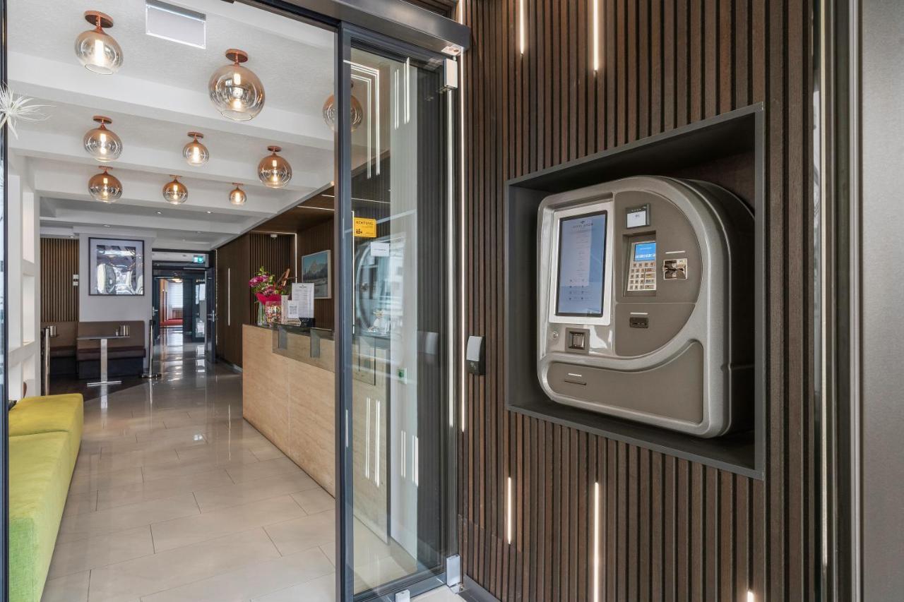 Hotel Adler Friedrichshafen Exterior photo