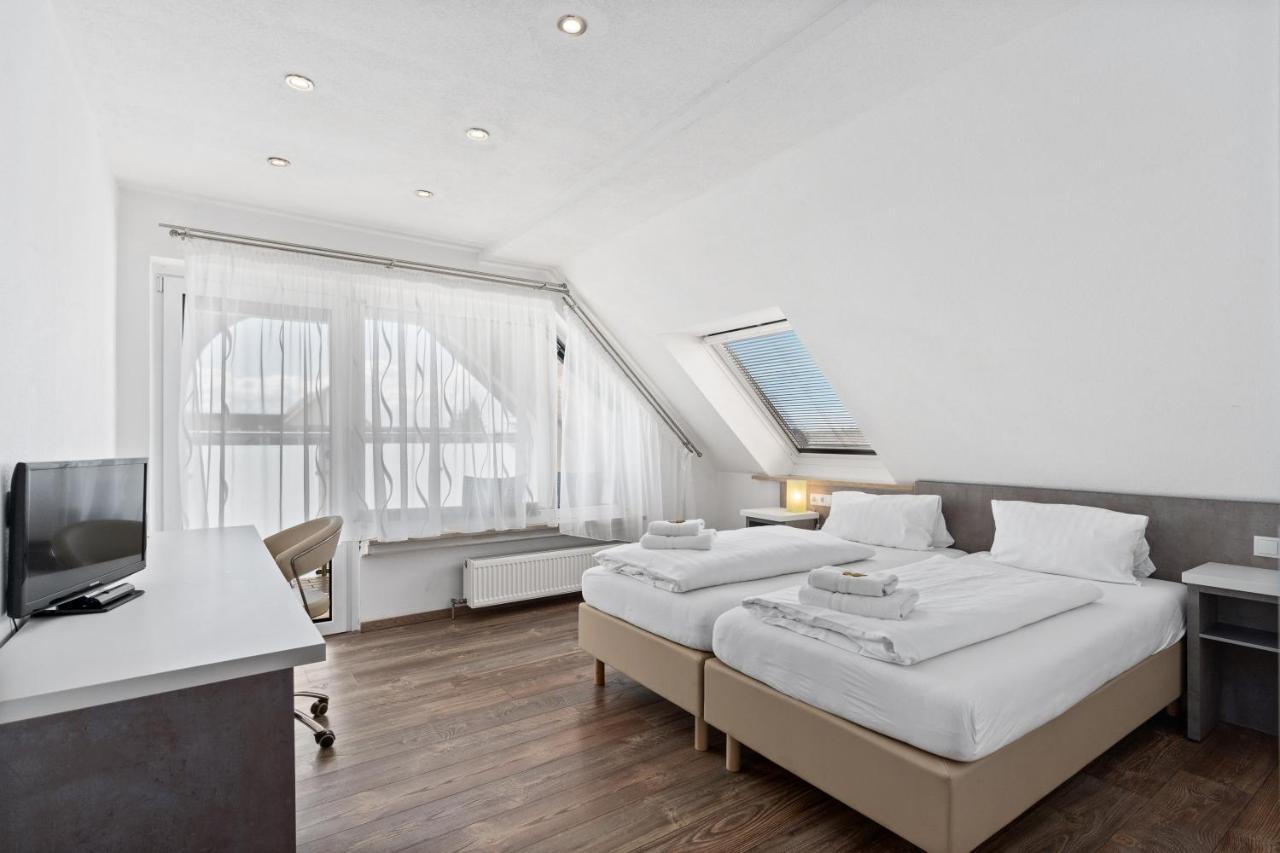 Hotel Adler Friedrichshafen Exterior photo
